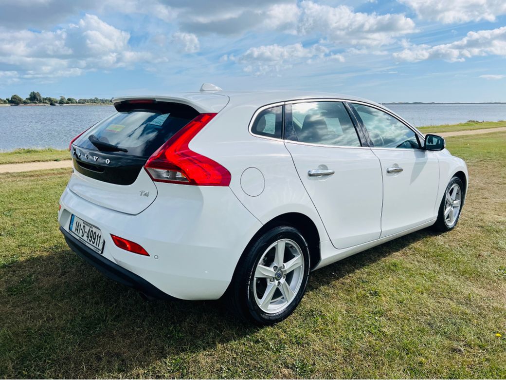 2014 Volvo V40