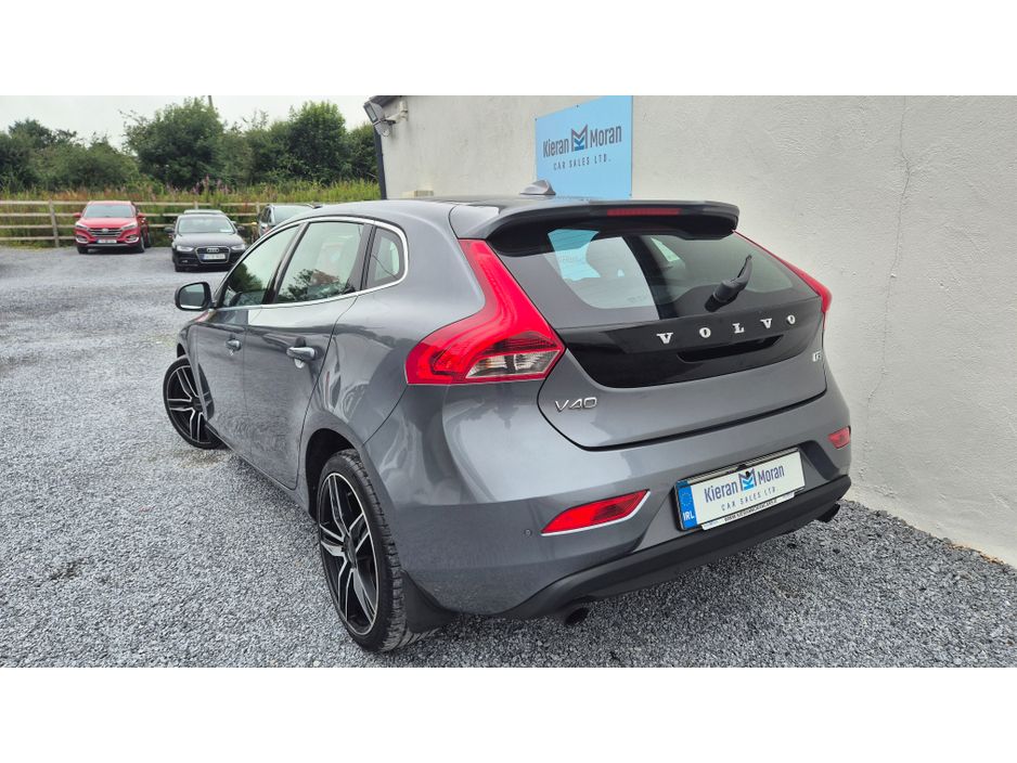 2016 Volvo V40