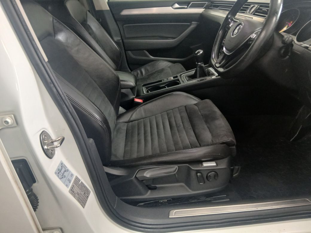 2015 Volkswagen Passat