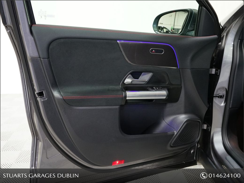 2025 Mercedes-Benz GLA Class