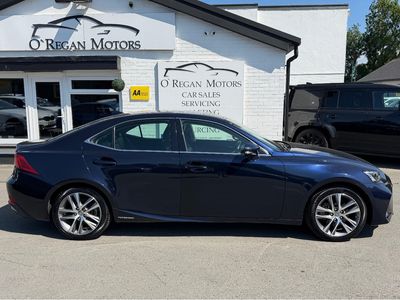 2018 Lexus IS 300h