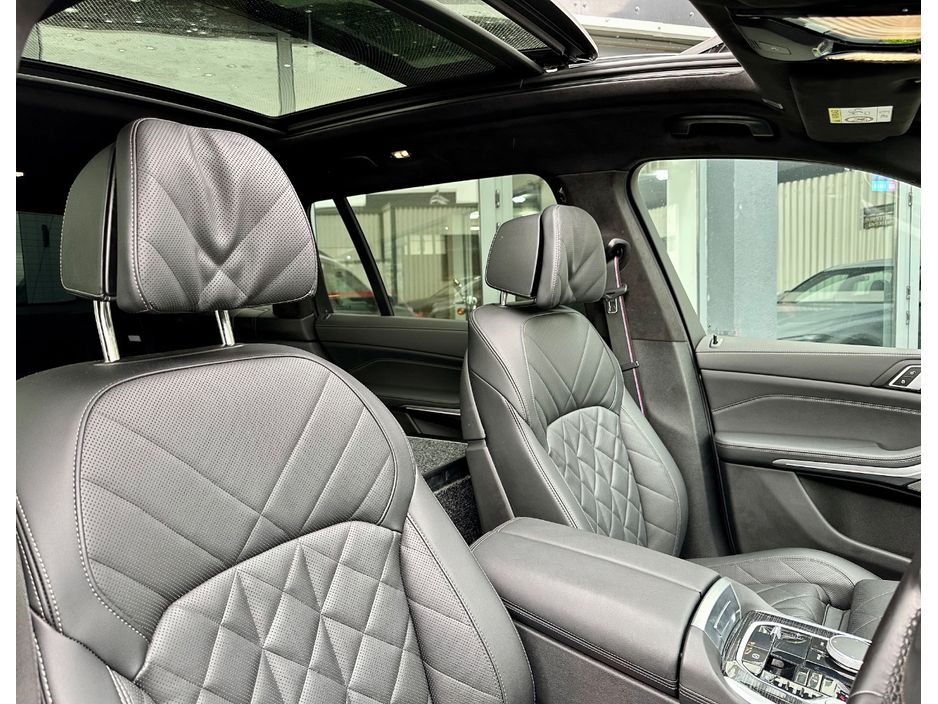 2024 BMW X7