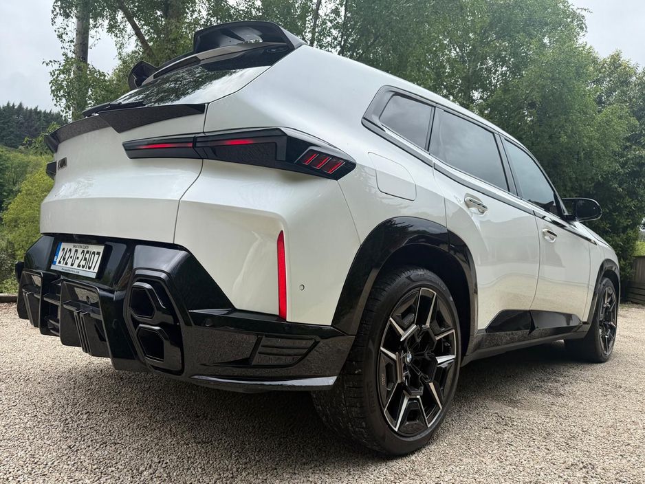 2024 BMW XM