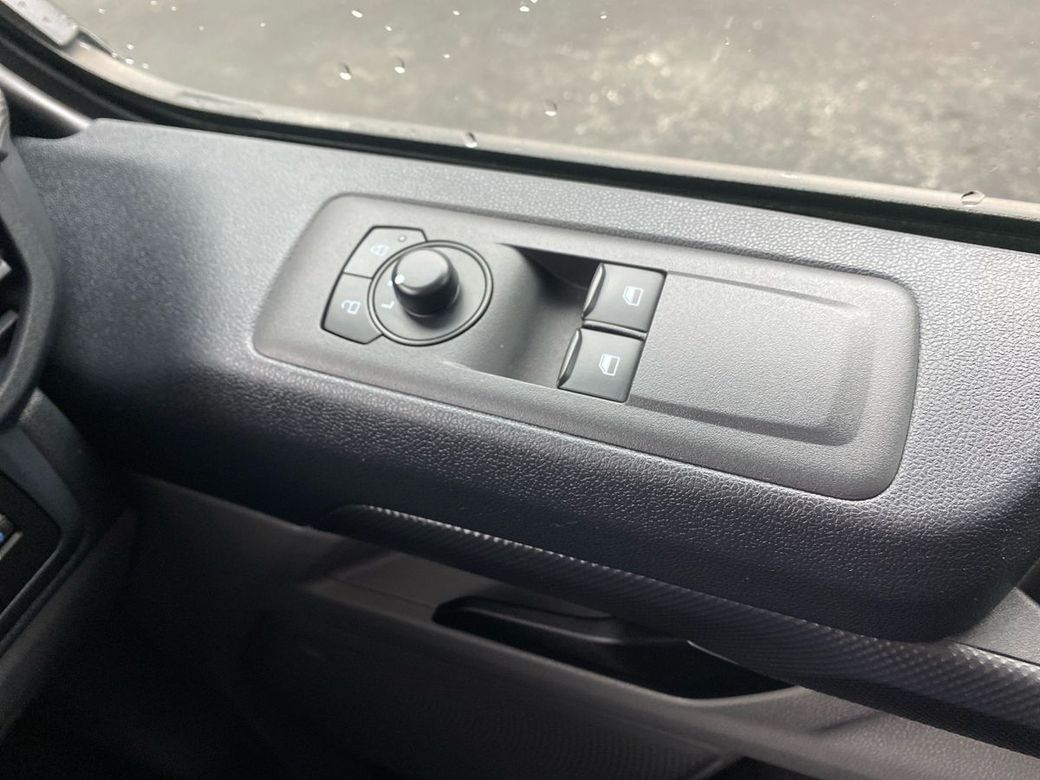 2024 Ford Transit Custom