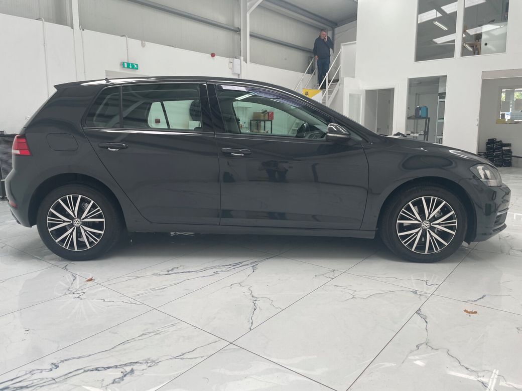 2018 Volkswagen Golf