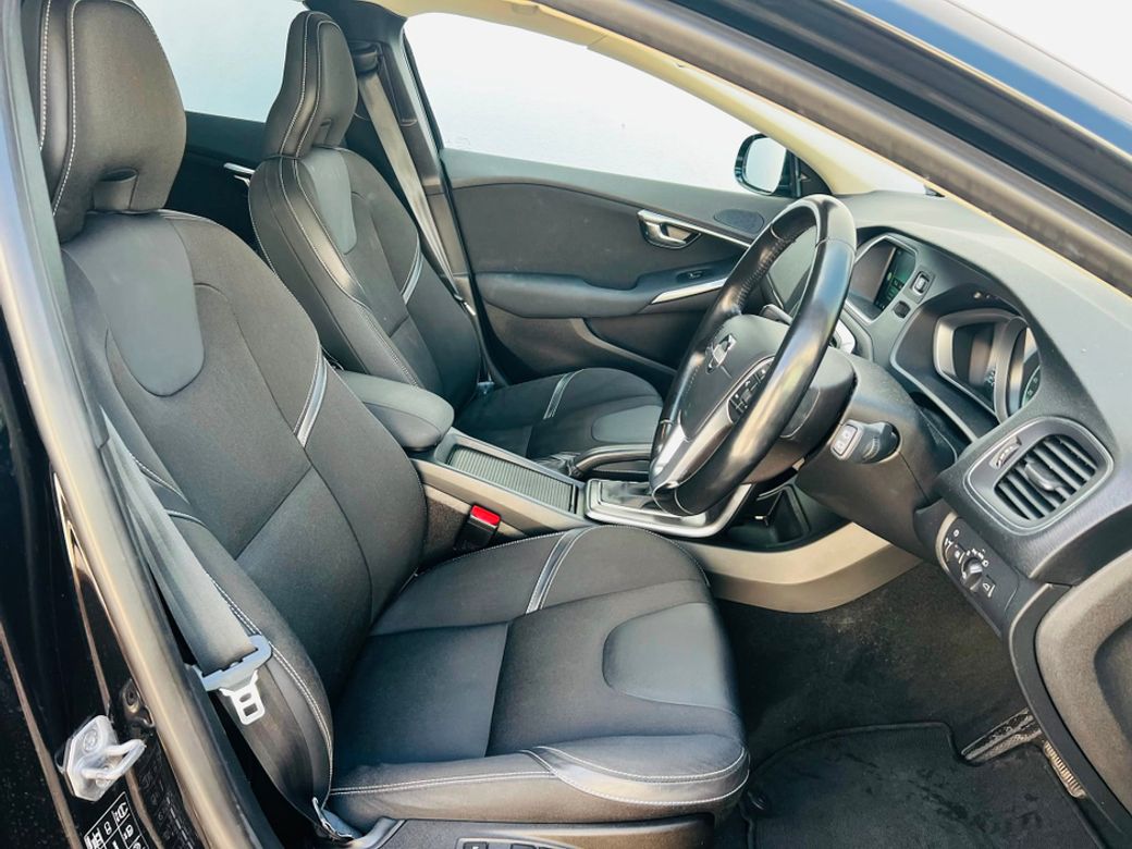 2015 Volvo V40