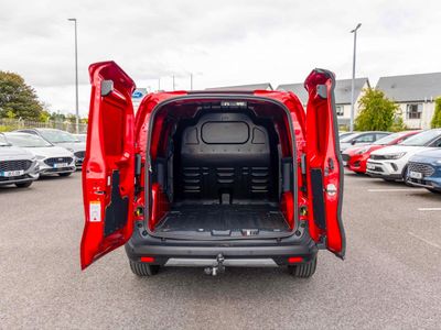 2025 Ford Transit Courier