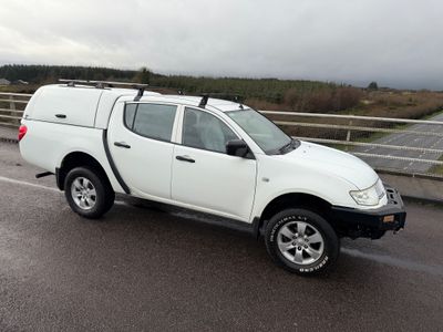 2015 Mitsubishi L200