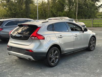 2016 Volvo V40