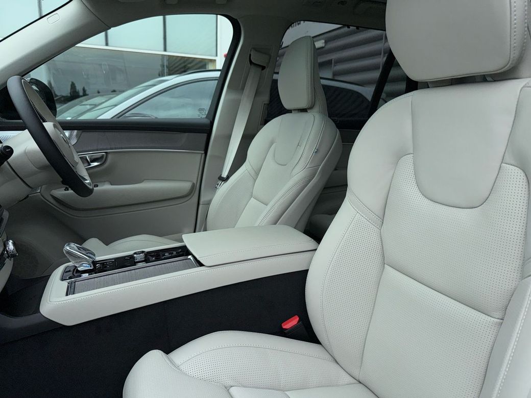 2025 Volvo XC90
