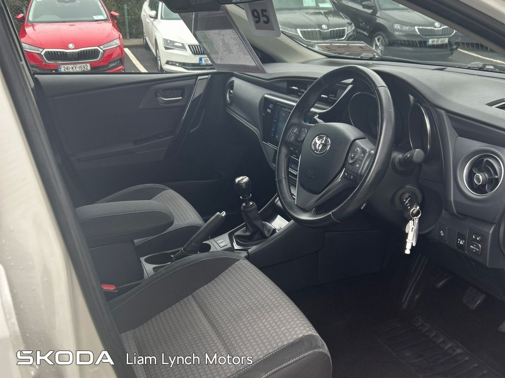2019 Toyota Auris