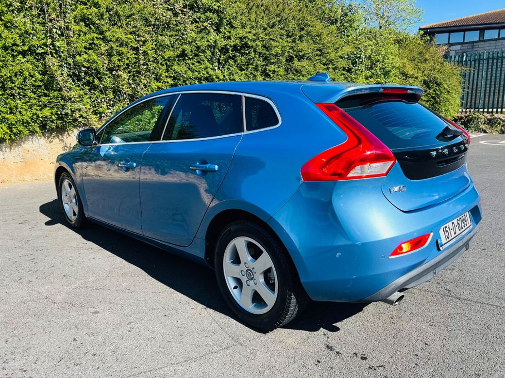 2015 Volvo V40
