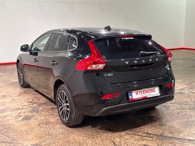 2019 Volvo V40