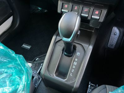 2025 Suzuki Jimny