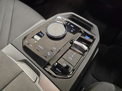 2026 BMW iX