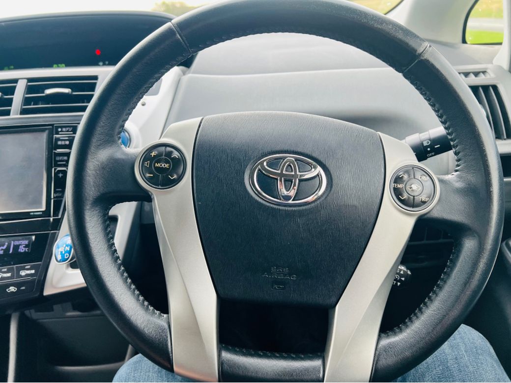 2014 Toyota Prius Alpha