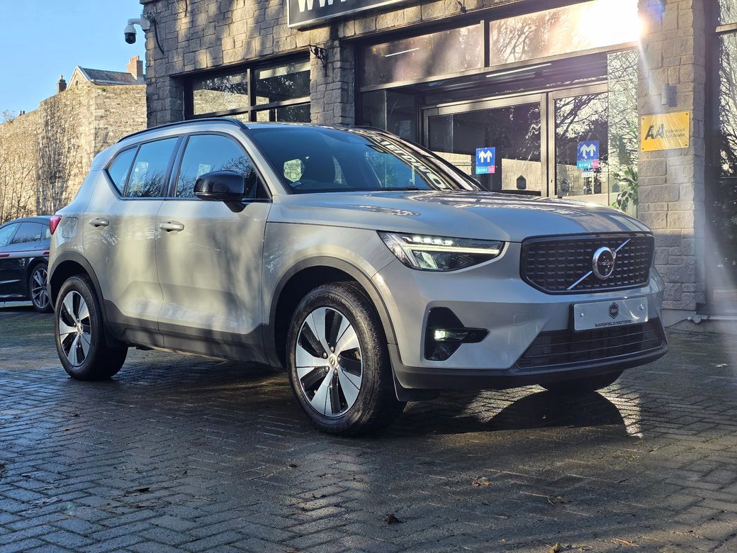 2023 Volvo XC40