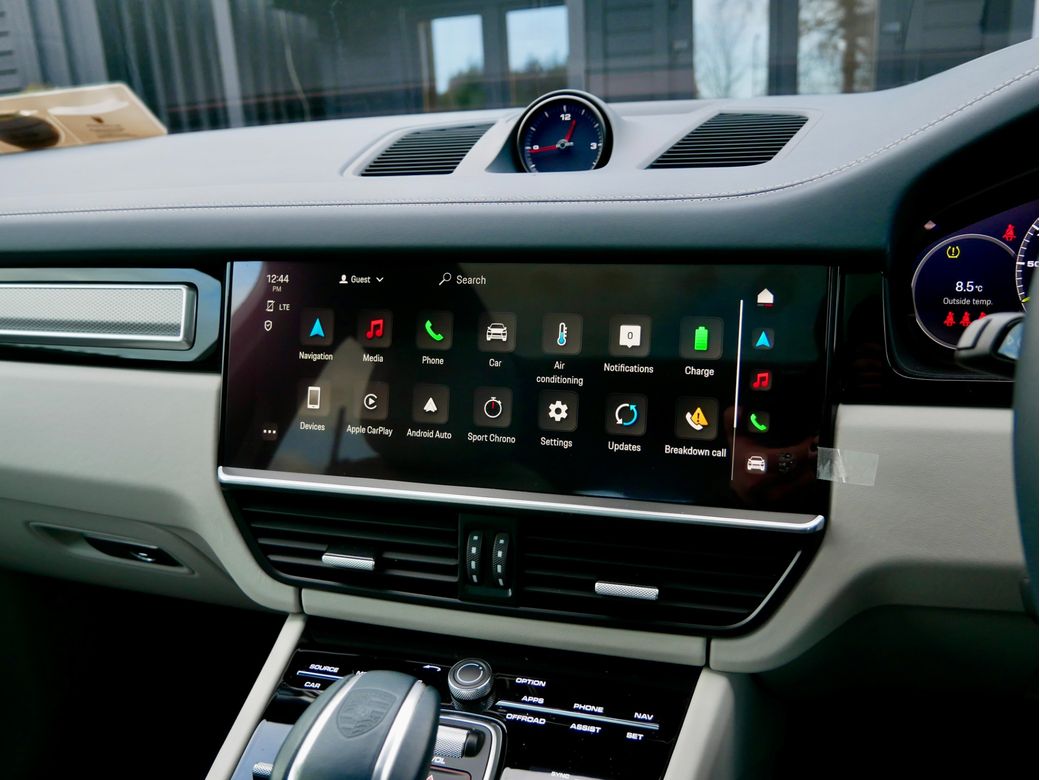 2023 Porsche Cayenne