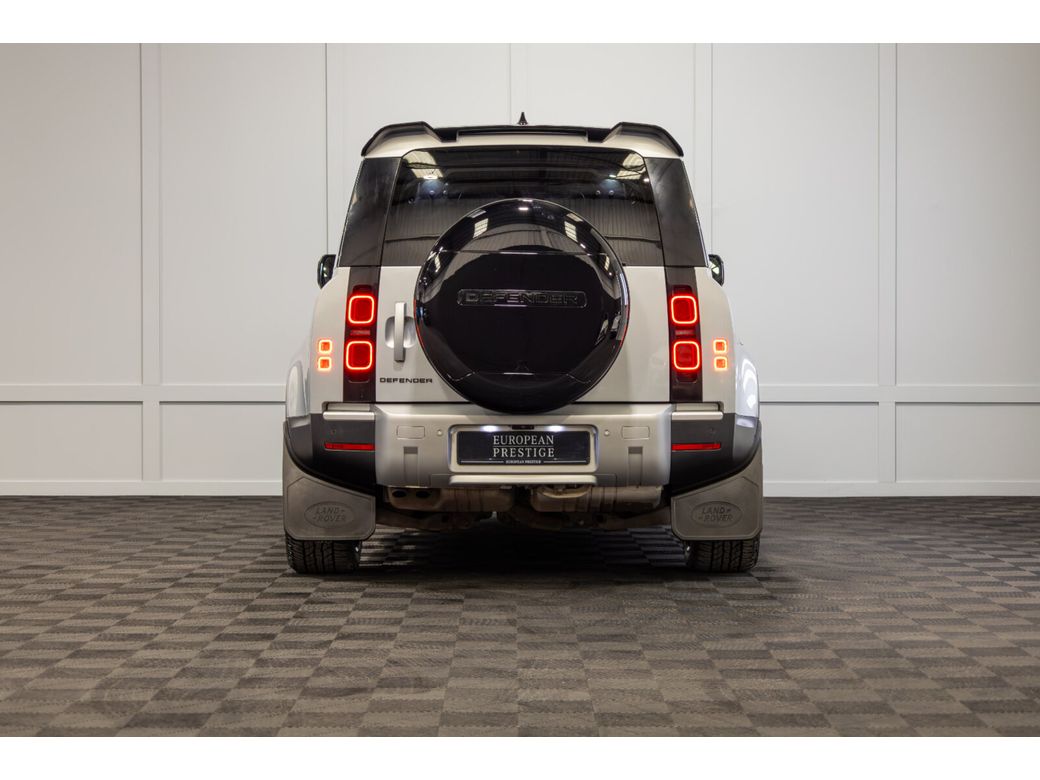 2024 Land Rover Defender 110