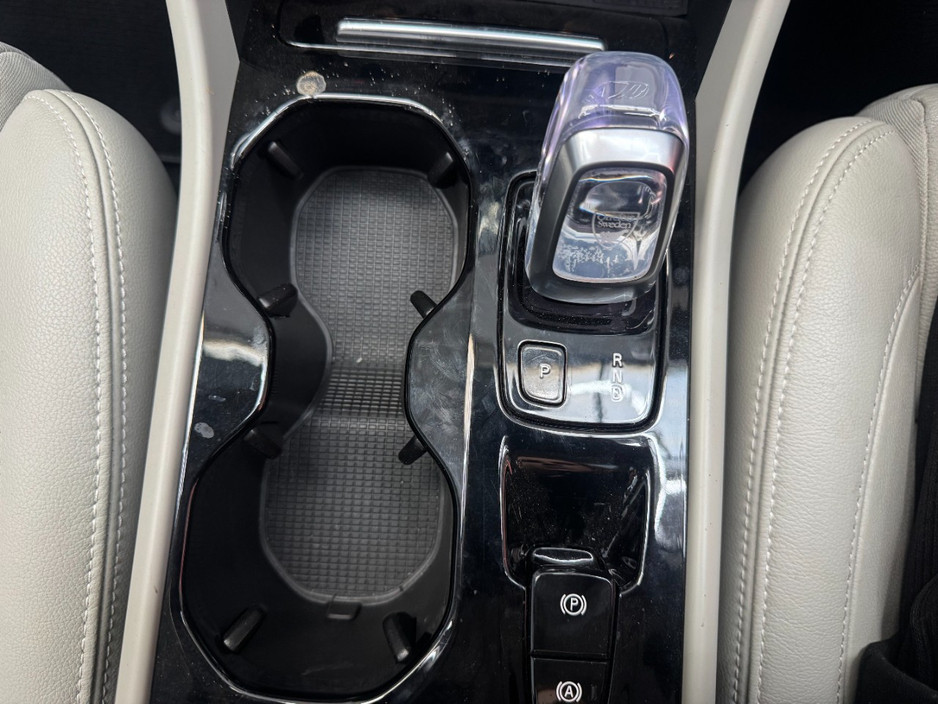 2020 Volvo XC40