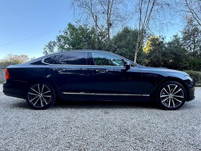 2022 Volvo S90