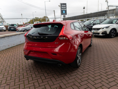 2018 Volvo V40