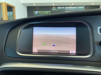 2017 Volvo V40