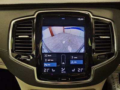 2022 Volvo XC90