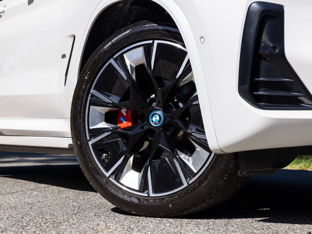 2023 BMW iX3