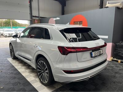 2022 Audi e-tron