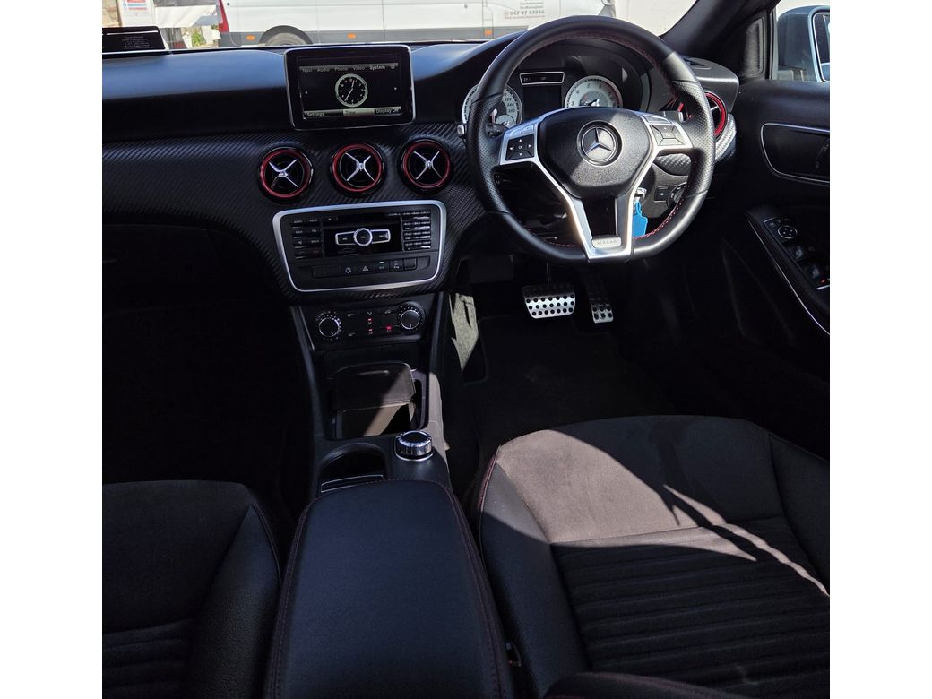 2013 Mercedes-Benz A 180