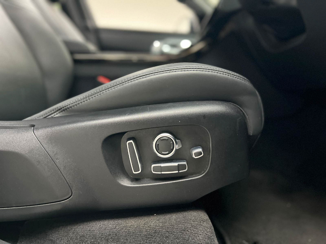 2024 Land Rover Range Rover Velar