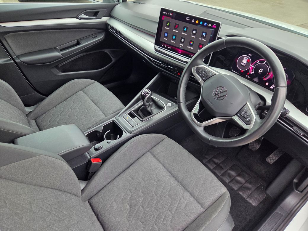 2025 Volkswagen Golf