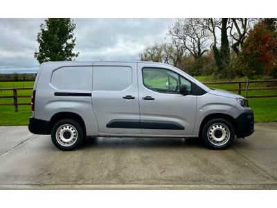 2021 Peugeot Partner