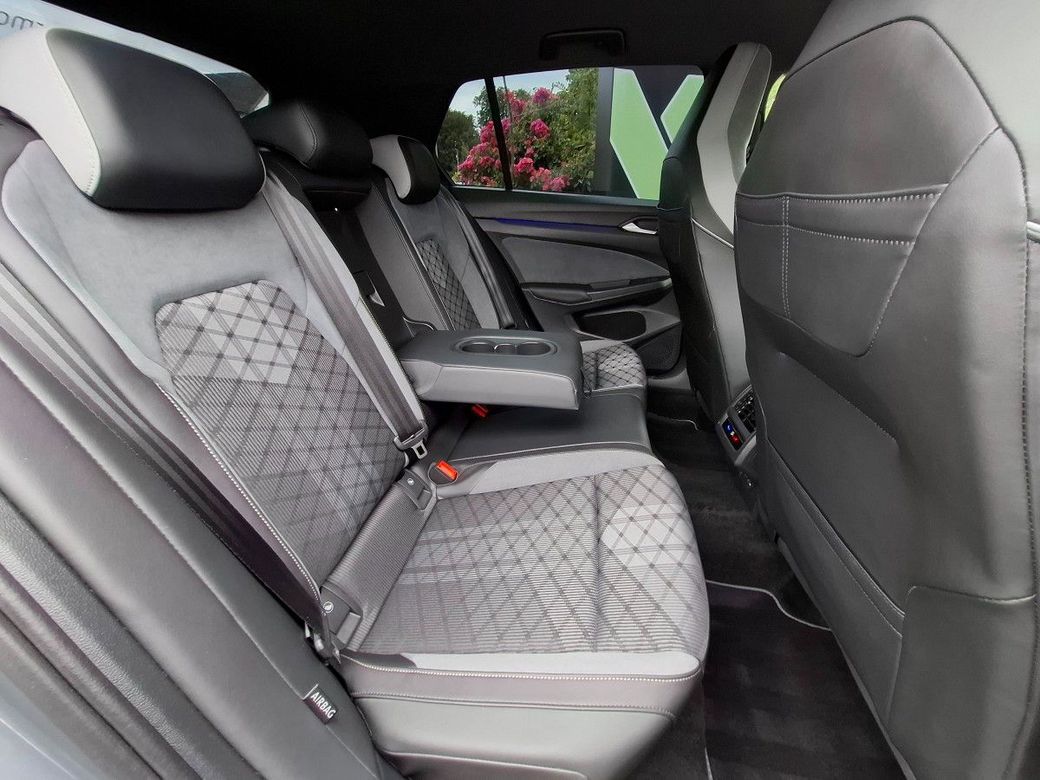 2024 Volkswagen Golf