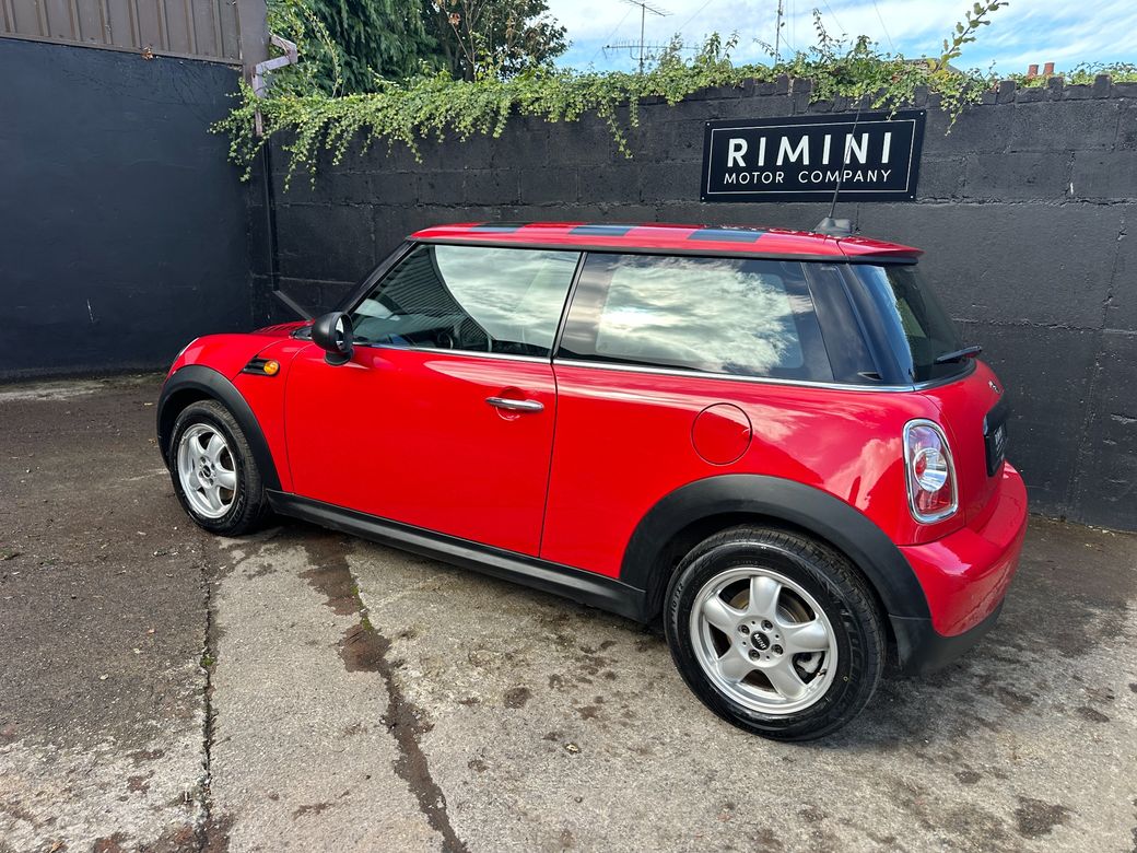 2012 Mini Hatch