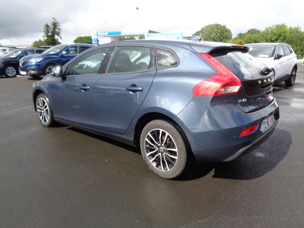 2017 Volvo V40