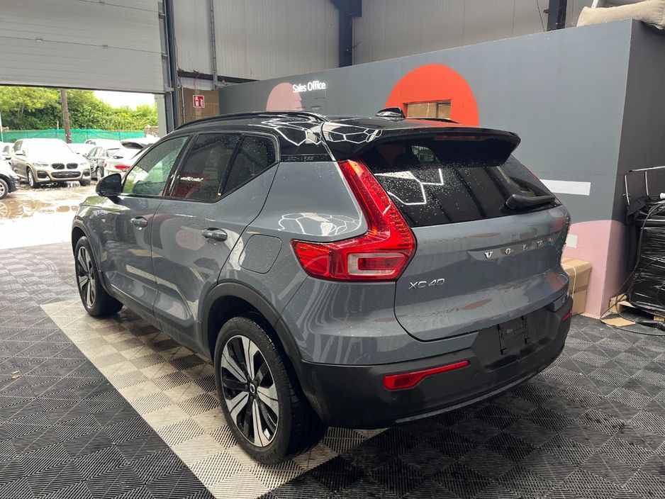 2022 Volvo XC40