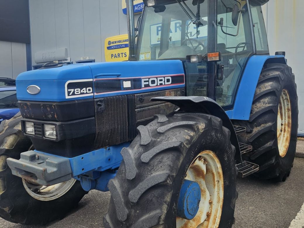 1998 New Holland 7840