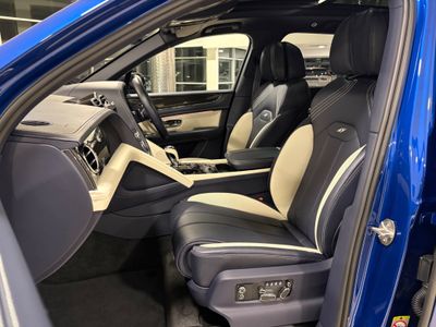 2025 Bentley Bentayga