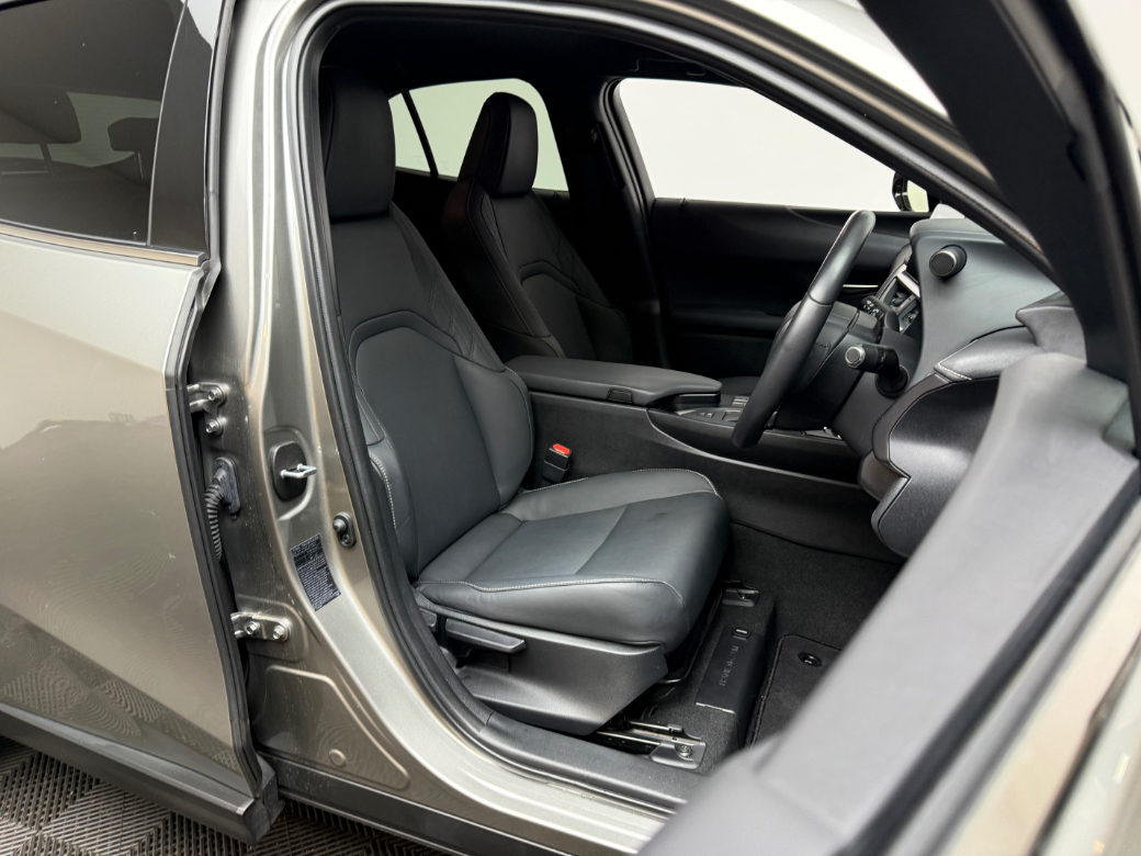2023 Lexus UX 250H