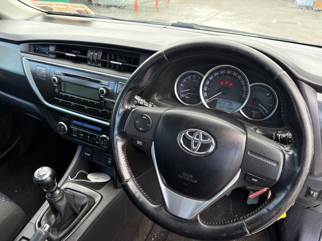 2014 Toyota Auris