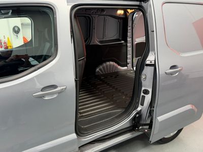 2021 Peugeot Partner