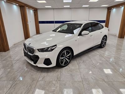 2025 BMW i5