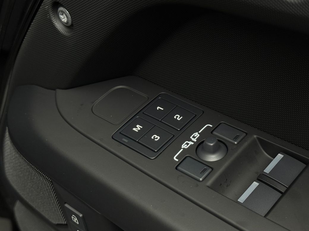 2026 Land Rover Defender