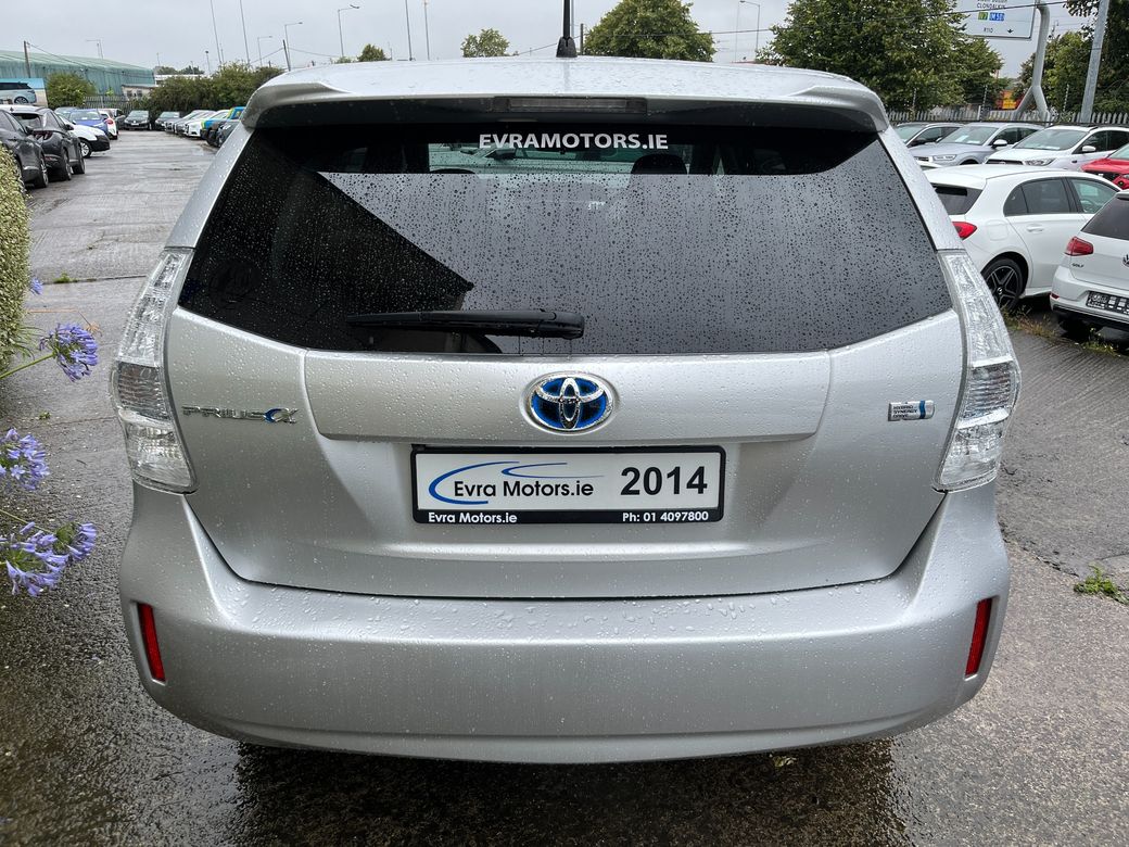 2014 Toyota Prius Alpha