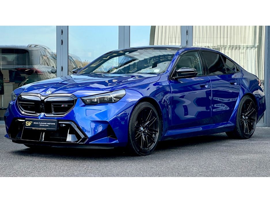 2025 BMW M5