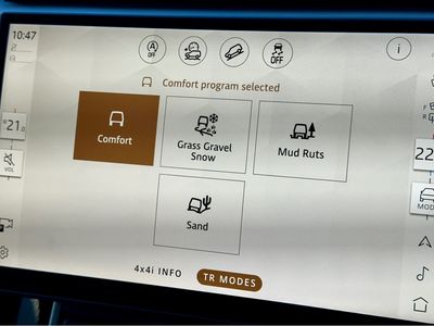 2025 Land Rover Range Rover Velar