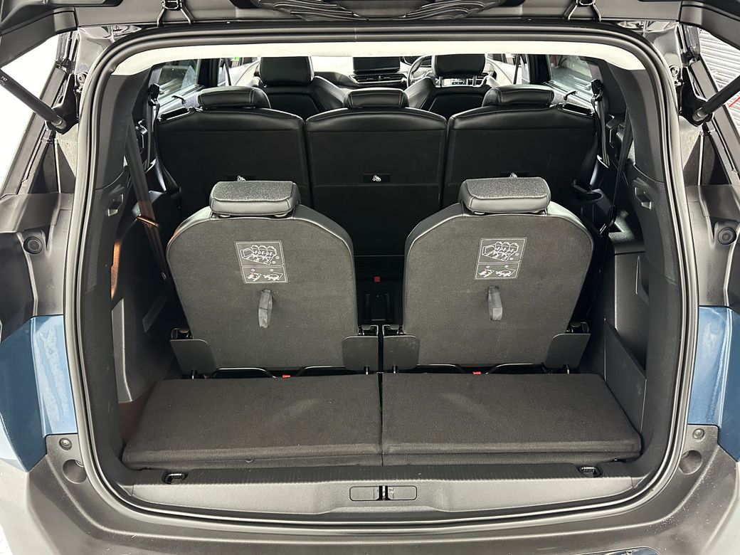 2022 Peugeot 5008
