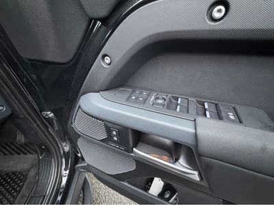 2023 Land Rover Defender